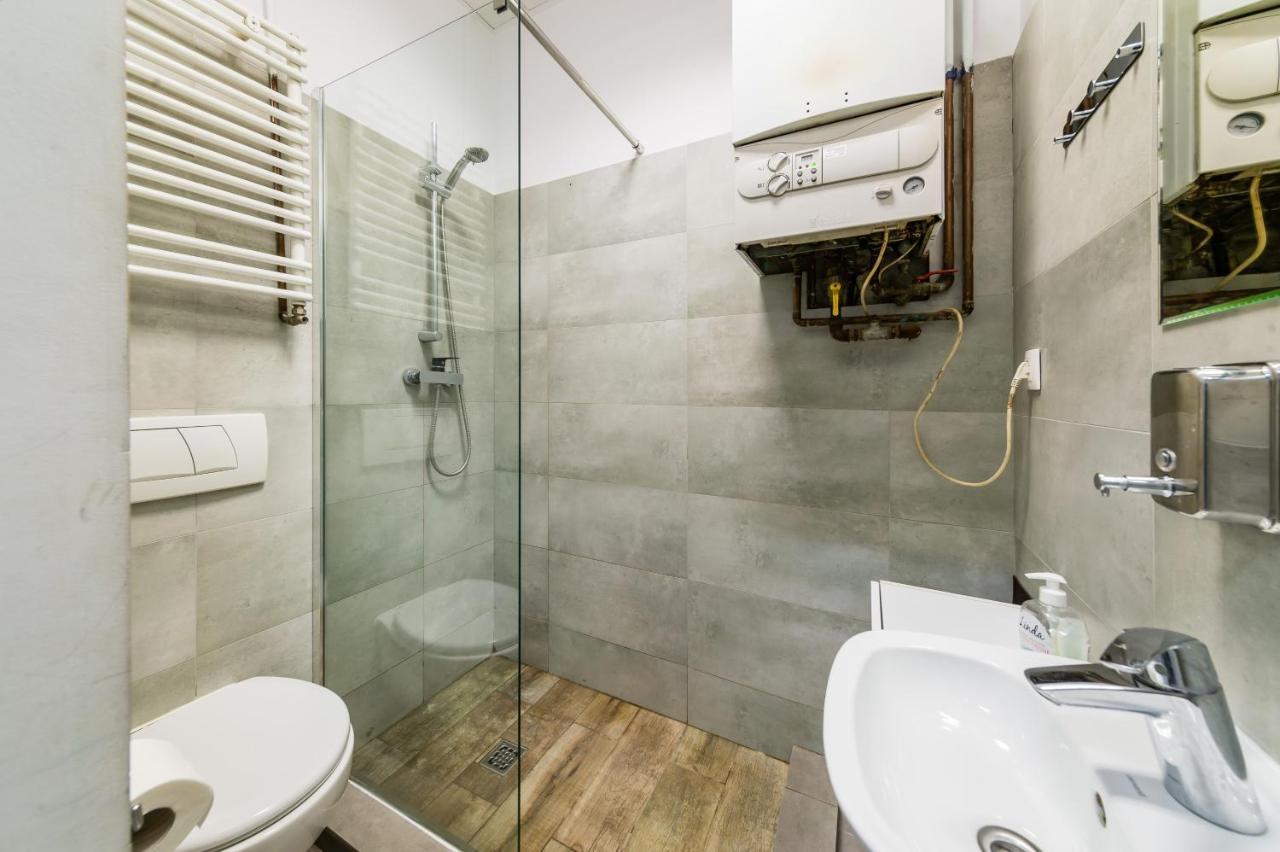 Apartament Coco 1 *